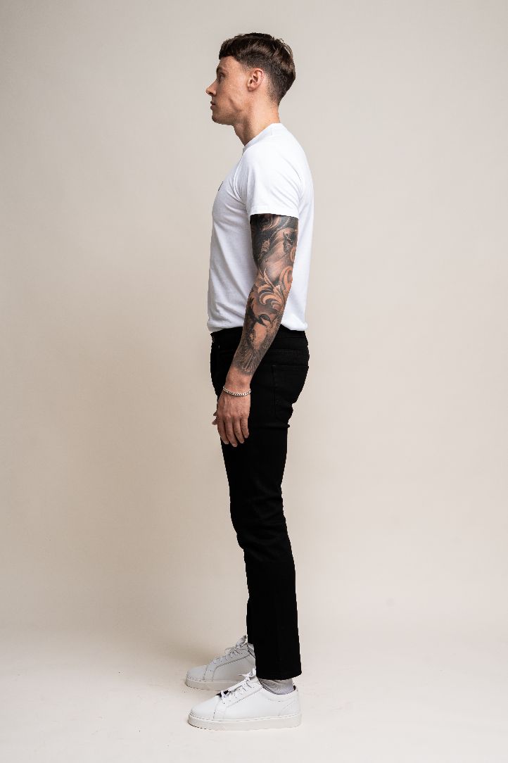 Gus - Atlantis Modelling Agency